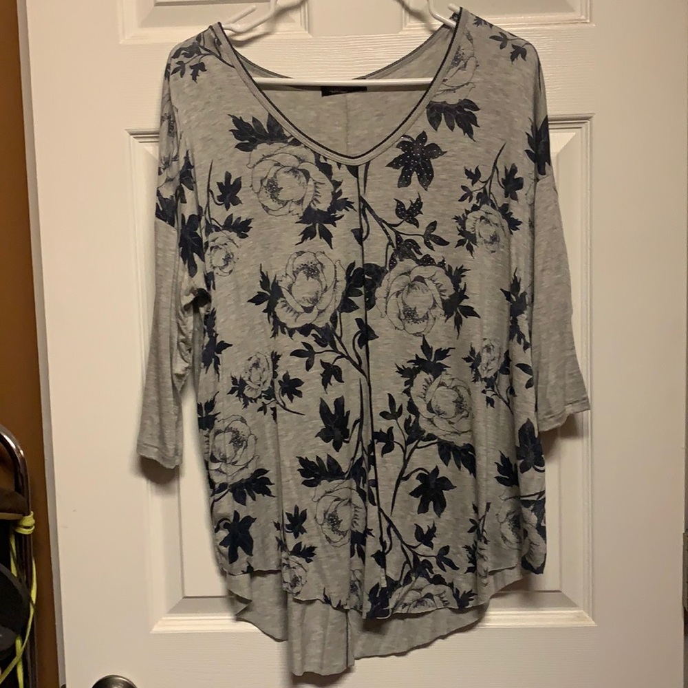 3/4 sleeved light weight shirt